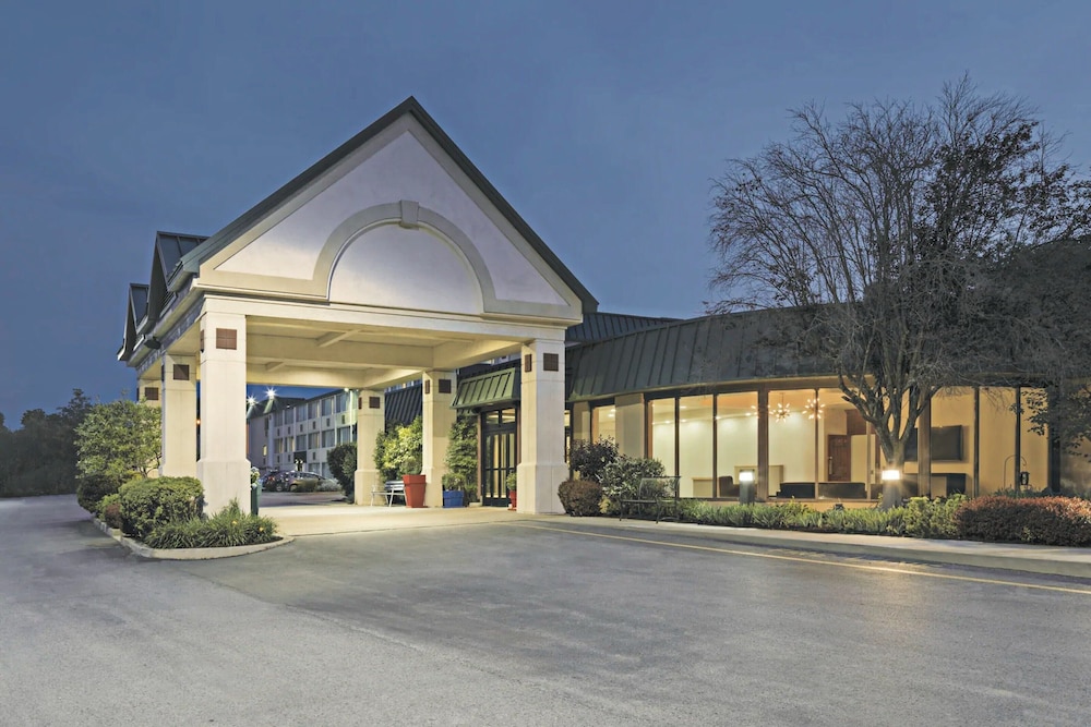 Ramada by Wyndham Beaver Falls - photo 22