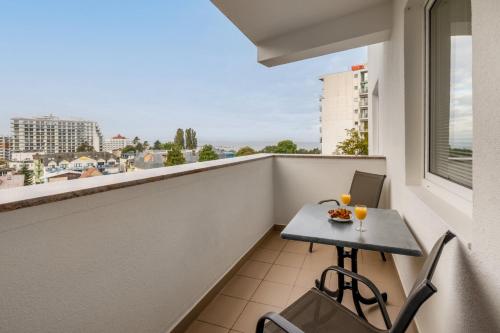 Comfy Studio Turystyczna 300 m to the beach by Noclegi Renters — 4-Star Luxury Hotel in Miedzyzdroje, Poland