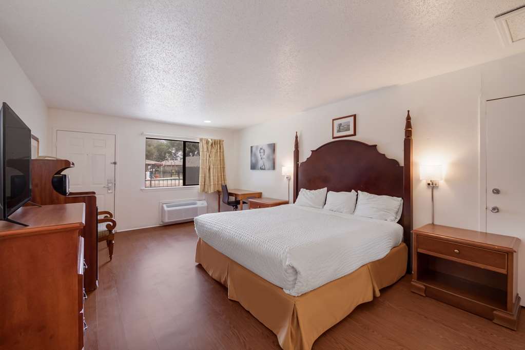Americas Best Value Inn Lockhart TX - photo 18