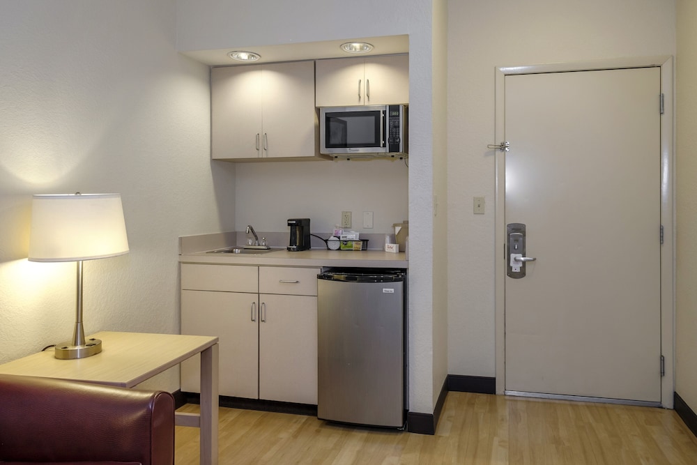 Red Roof Inn PLUS Gainesville - photo 37