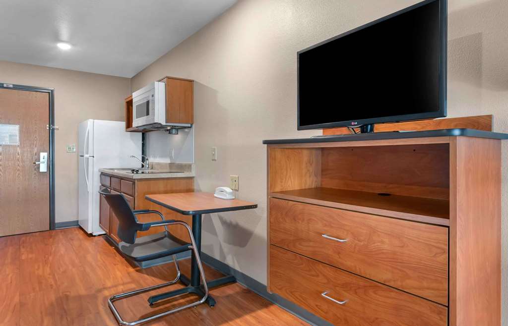 Extended Stay America Select Suites Jacksonville North - photo 25