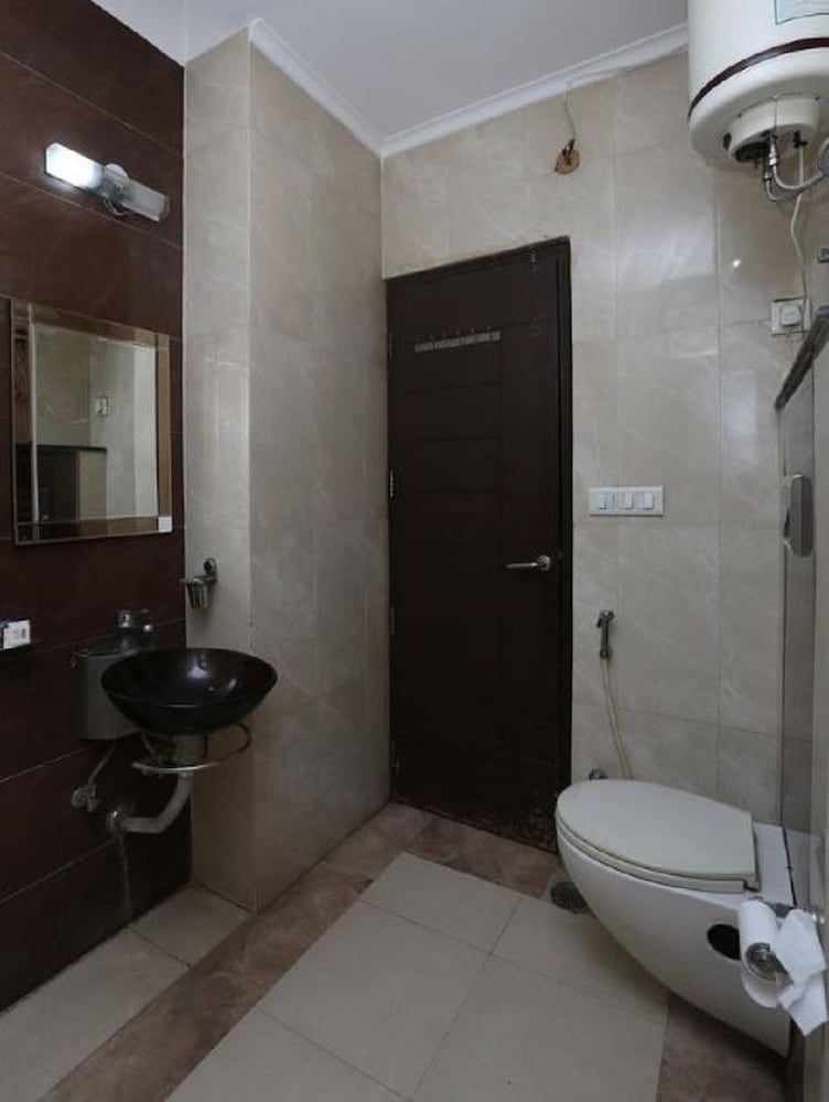 FabHotel Corple Stays - last minute hotel in Gurgaon