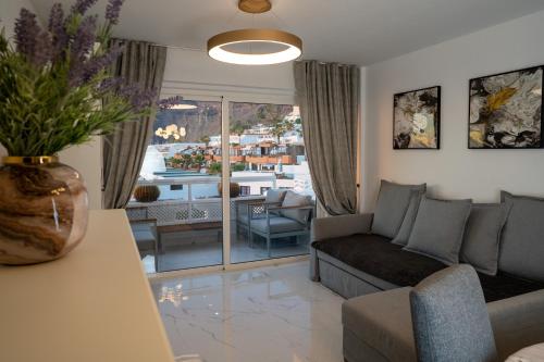 Vistas Sonadas Cerca Del Mar in Los Gigantes, Spain