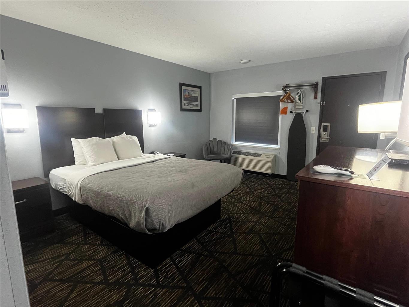 Quality Inn Grand Rapids Near Dowtown - photo 6