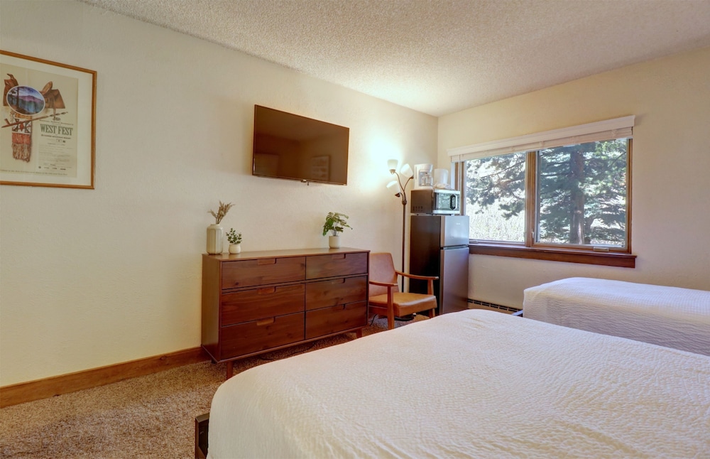 Anaconda 4 Bed 4 Bath by RedAwning - photo 7