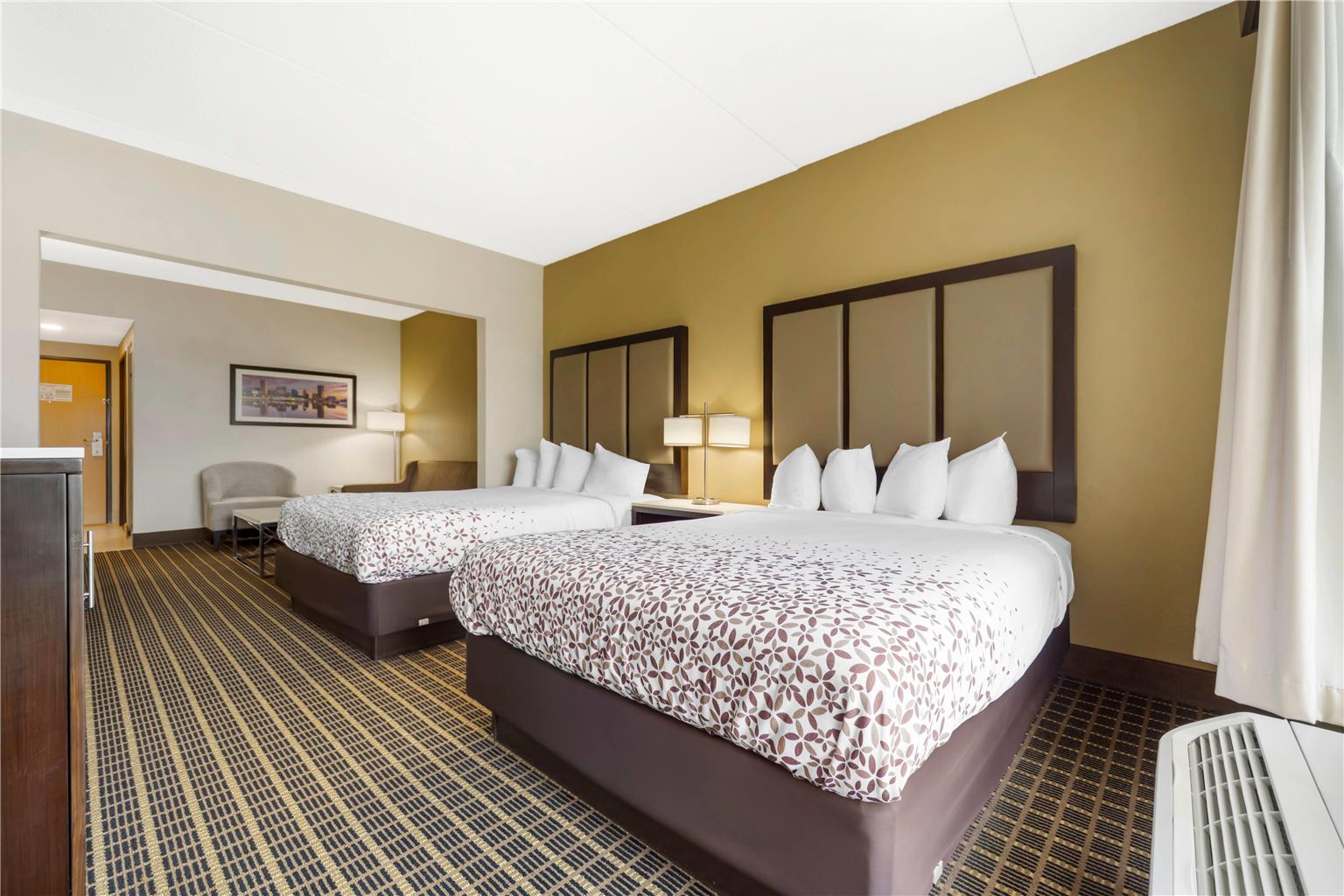 Wingate by Wyndham North East - photo 14
