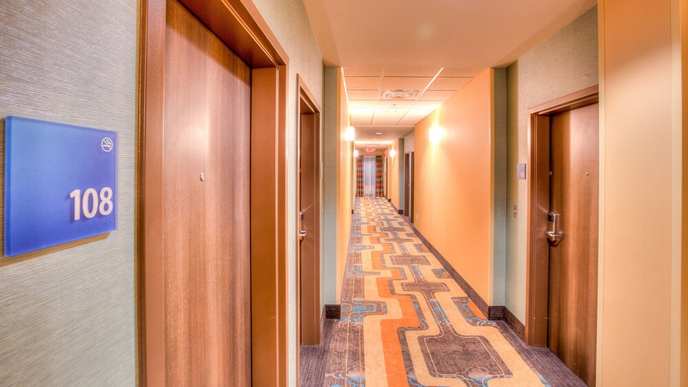 Holiday Inn Express Wichita South by IHG - photo 38