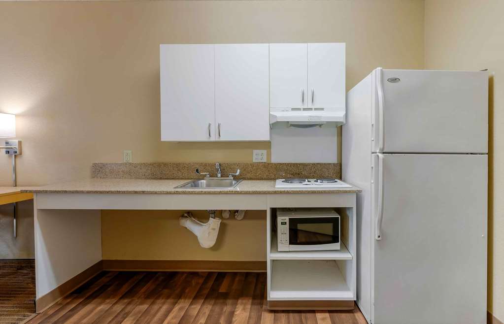 Extended Stay America Select Suites Atlanta Clairmont - photo 34