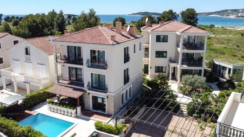 V&V residence — 4-Star Luxury Hotel in Rogoznica, Croatia