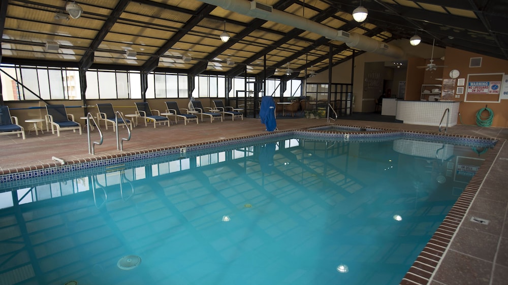Ocean Sands Resort Oceanfront Virginia Beach by Vacatia - photo 28
