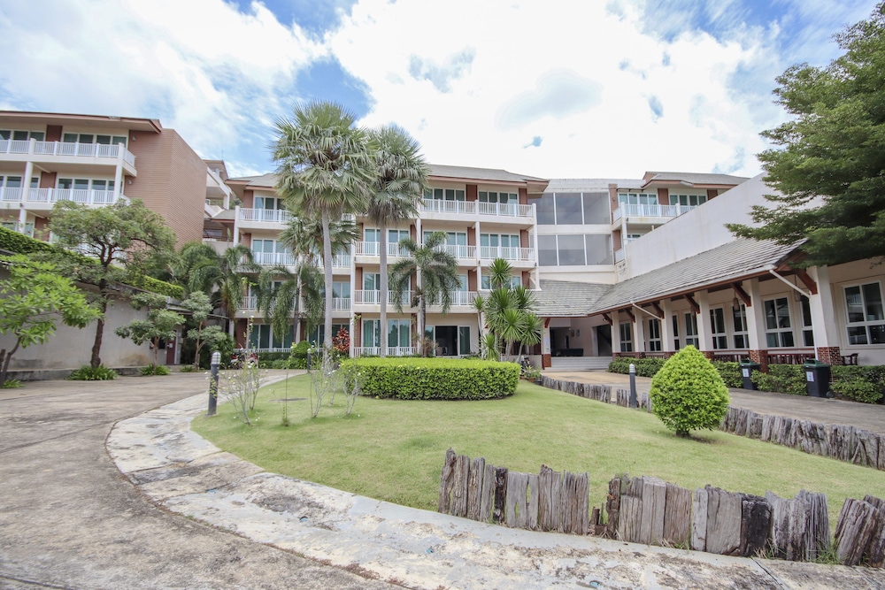 Ananda Lanta Resort in Ko Lanta, Thailand