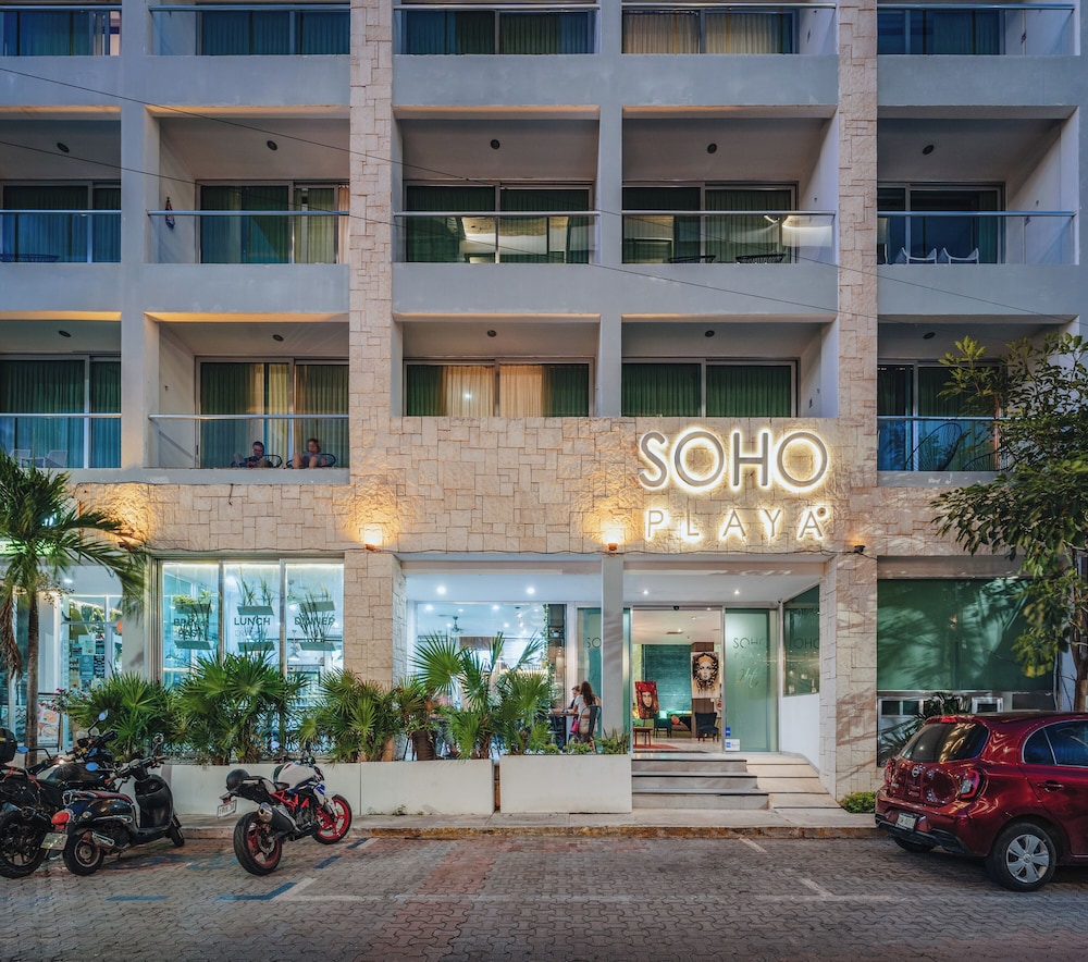 Front of property - evening/night