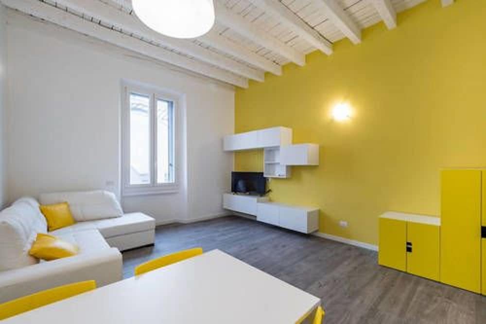 Central station Apartment — 4-Star Luxury Hotel in Milan, Italy