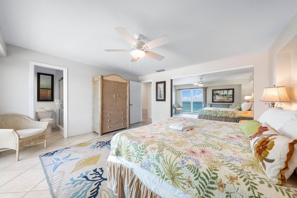 Jamaica Royale Beachfront Tower by Beachside Management - photo 4