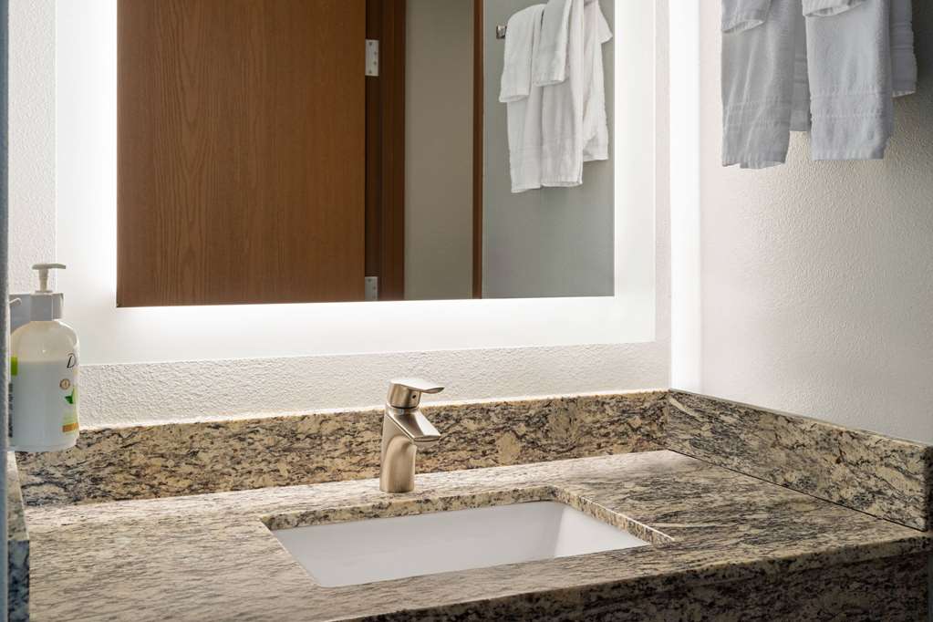 AmericInn by Wyndham Beaver Dam - photo 12