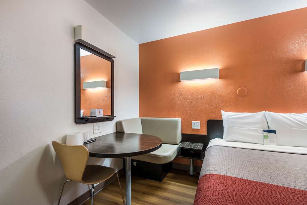 Motel 6 Bessemer AL Birmingham - photo 17