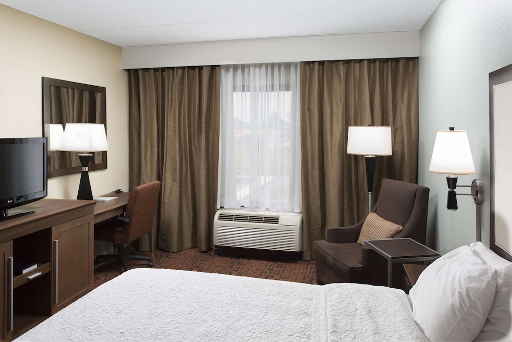 Hampton Inn by Hilton Troy - photo 15