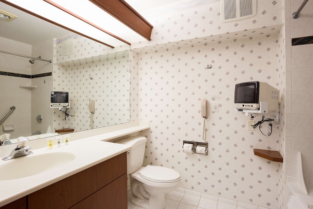 Shilo Inn Suites Hotel Ocean Shores - photo 12