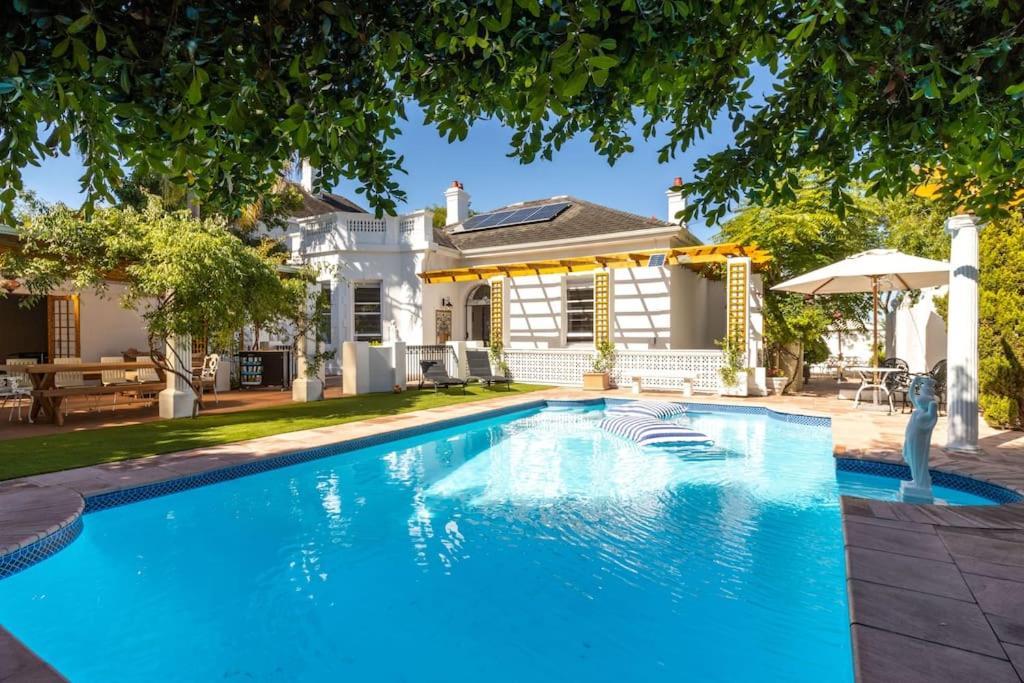 Charles Manor - carbon neutral hotel in Cape Town