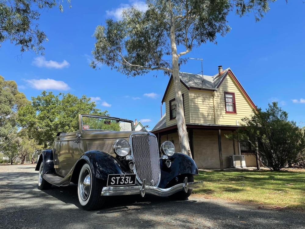Murray River Spa Retreat — Echuca