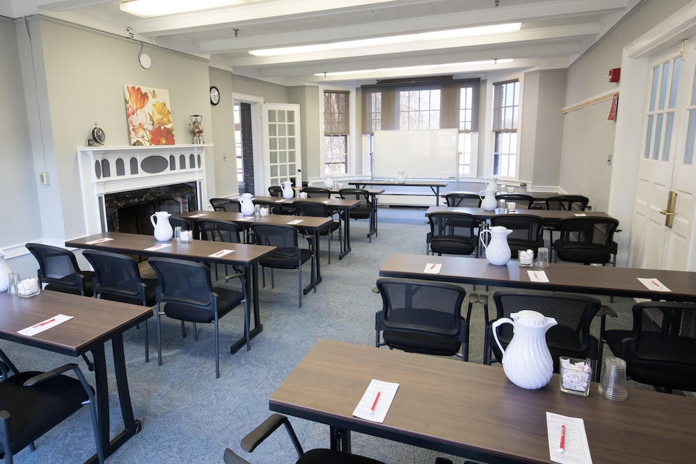Rutgers University Inn and Conference Center - photo 19
