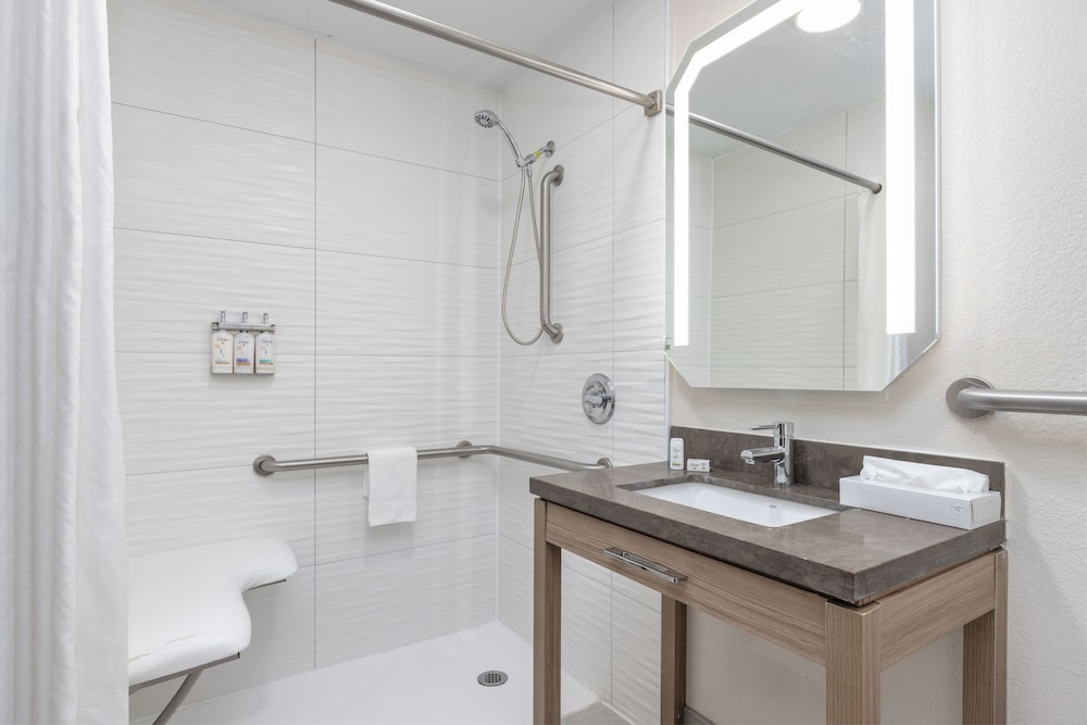 Candlewood Suites Houston by IHG - photo 30