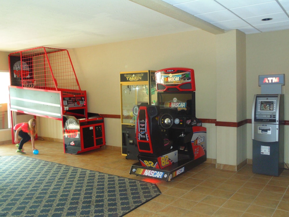 Lakeside Resort and Conference Center - photo 49