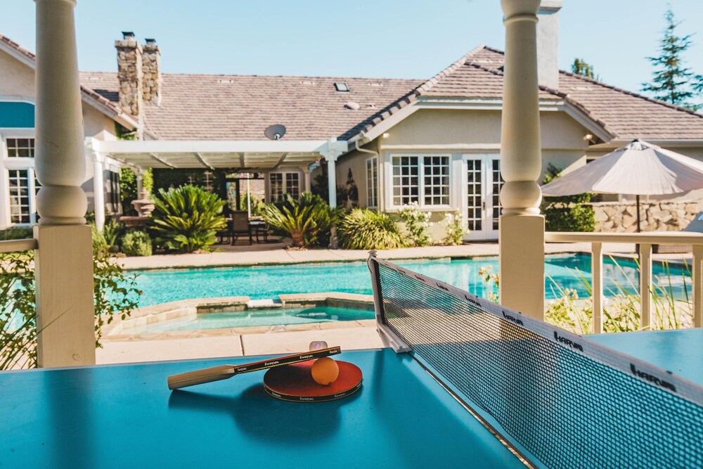 La Barrique by AvantStay Sleeps 22 14 Acre Estate Secluded in Wine Country - photo 16
