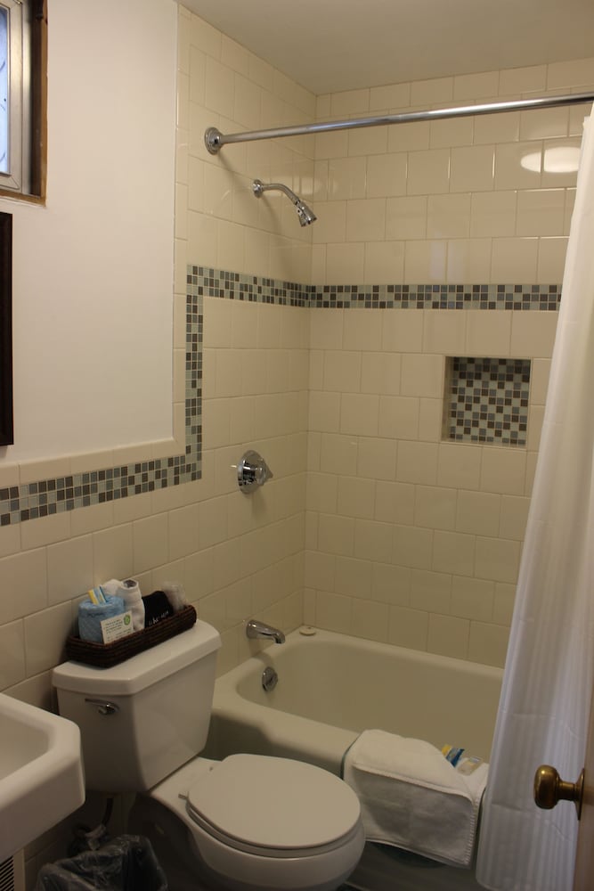 Town & Beach Motel - photo 25