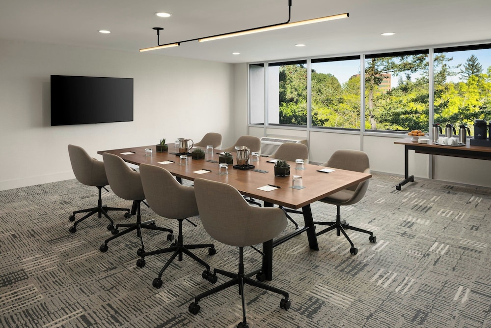 AC Hotel by Marriott Portland Lake Oswego - photo 51