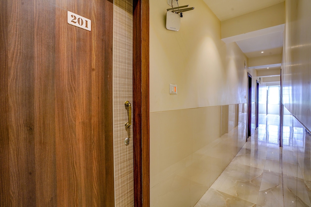 Via Super 7 Inn - last minute hotel in Mumbai