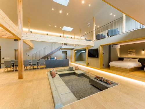 Rakuten STAY VILLA Kamogawa A with Pool and Terrace and sauna Capacity of 12 persons — 4-Star Luxury Hotel in Kamogawa, Japan