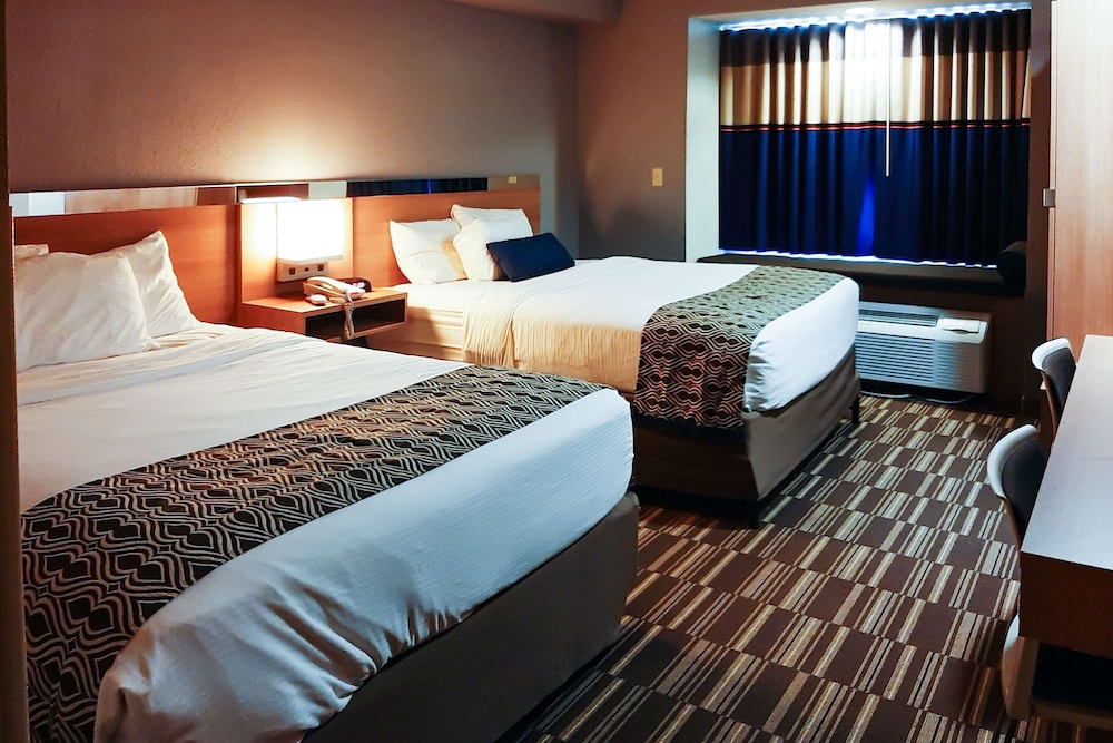 Starkville Inn & Suites - photo 25