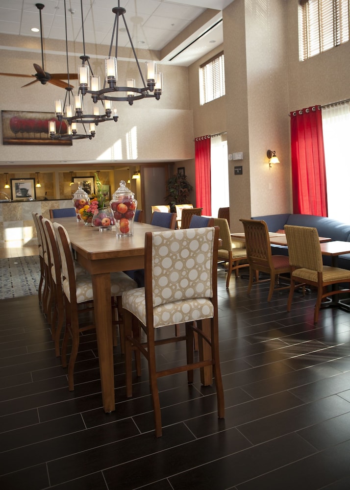Hampton Inn & Suites Pittsburg CA - photo 83