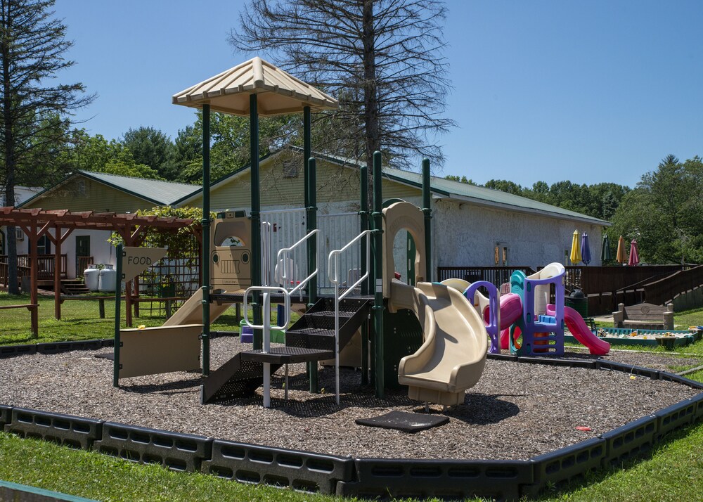 Chestnut Grove Resort - photo 102