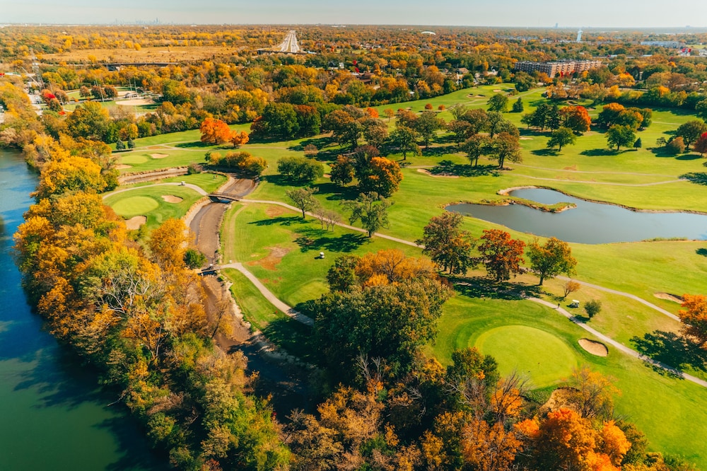 Eaglewood Resort and Spa - photo 33