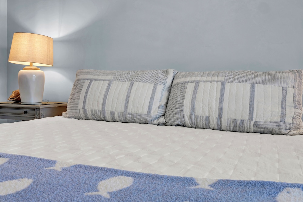 Sandpeddler Inn & Suites - photo 10
