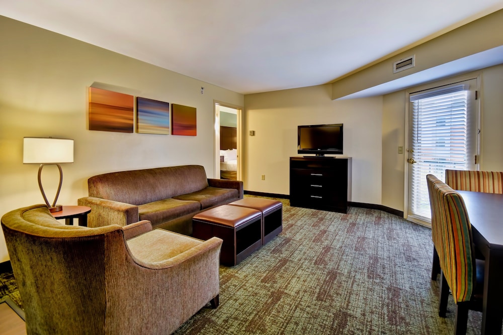Staybridge Suites Middleton Madison West by IHG - photo 19