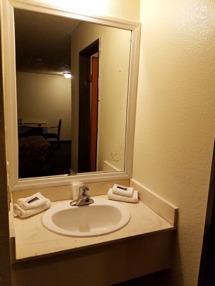Travel Time Motel - photo 42