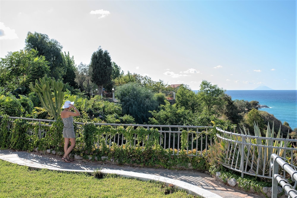 Villaggio La Pizzuta — hotel in Parghelia