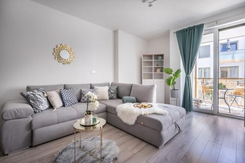 Premier Pest Side Apartment — 4-Star Luxury Hotel in Budapest, Hungary