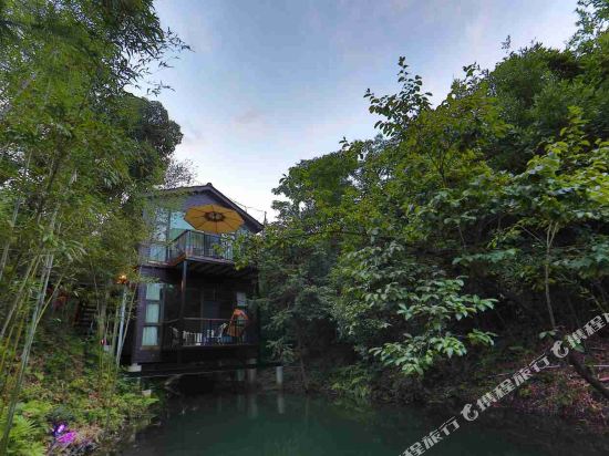 Moganshan dream hotel in Deqing, People's Republic of China