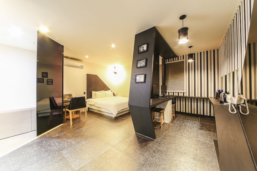 Number 25 Hotel - last minute hotel in Busan