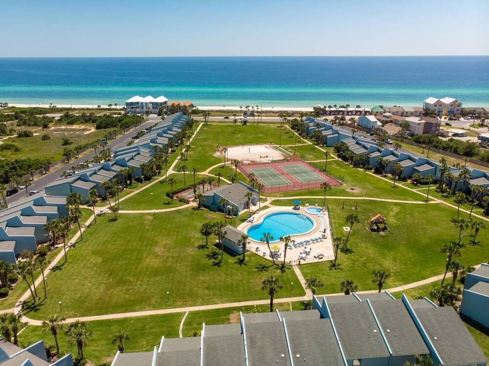Sunnyside Beach Resort By Blueswell - photo 18