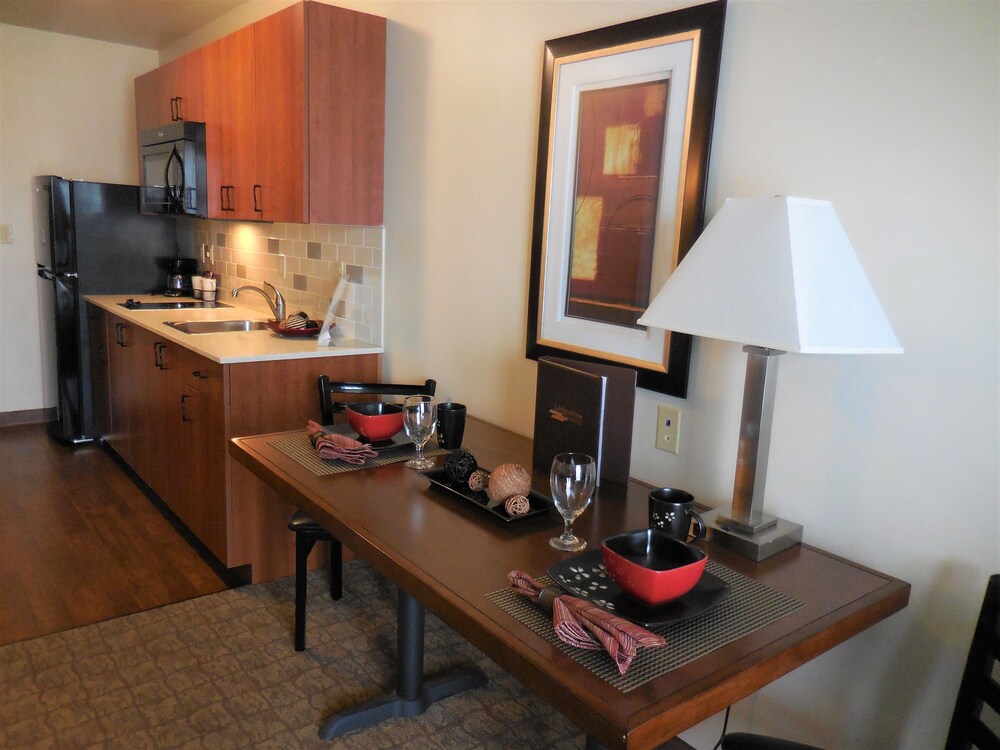 Ledgestone Suites Hotel Billings - photo 9