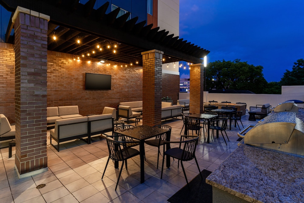 Staybridge Suites Nashville Vanderbilt Area by IHG - photo 60