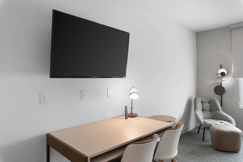 Towneplace Suites By Marriott White Hall - photo 11