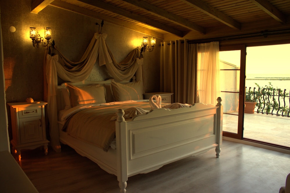 Ra Otel — Ayvalik — photo 4