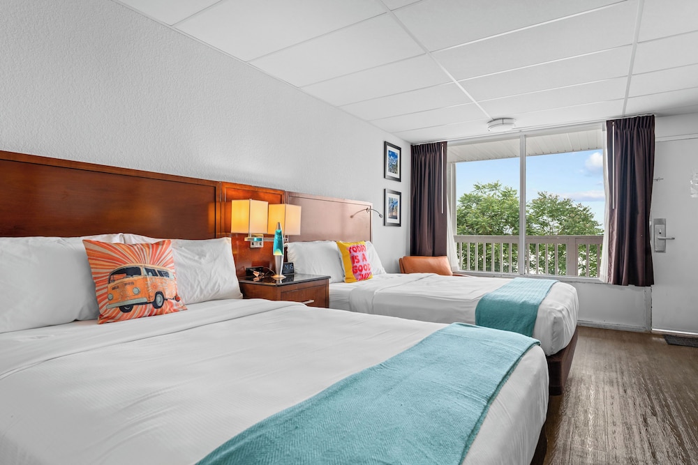 The Retro Hotel - photo 14