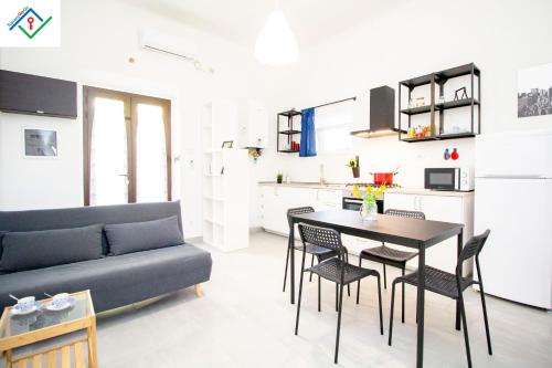 LeS House Apartment 1 by TuscanyWeGo — 4-Star Luxury Hotel in Pisa, Italy